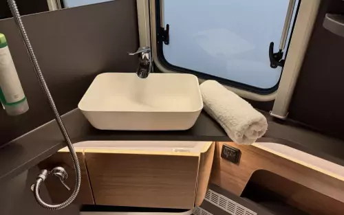 Knaus Azur 460EU 2024