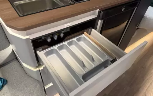 Knaus Azur 460EU 2024