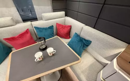 Knaus Azur 460EU 2024