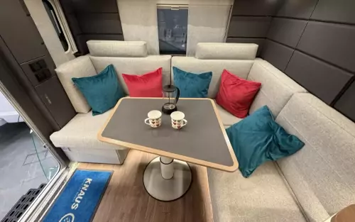 Knaus Azur 460EU 2024