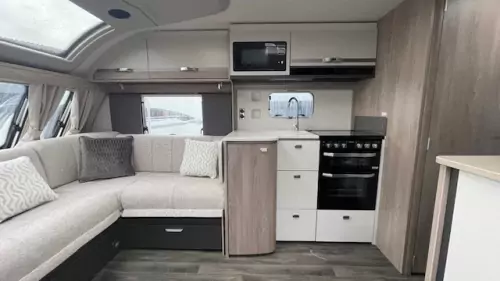 Swift Conqueror 560L Grande 2026