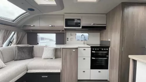 Swift Conqueror 560L Grande 2026