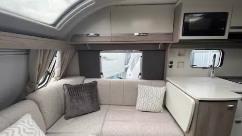 Swift Conqueror 560L Grande 2026