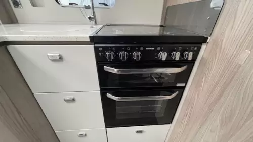 Swift Conqueror 560L Grande 2026