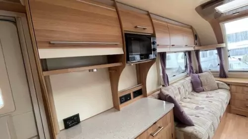 Bailey Unicorn Seville 2013