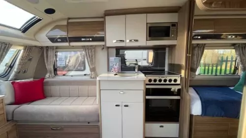 Swift Elegance 565 2017