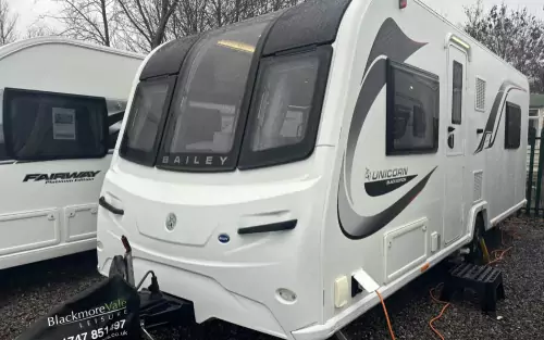 Bailey Unicorn Cabrera Black Edition 2021