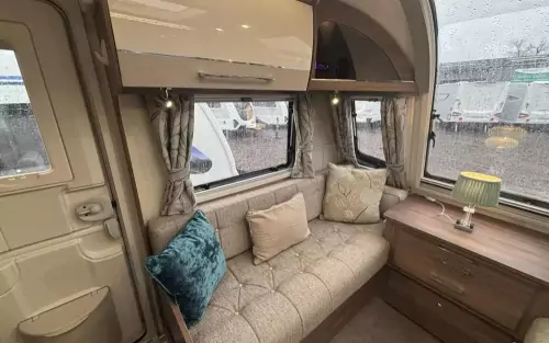 Bailey Unicorn Cabrera Black Edition 2021