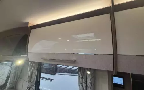 Bailey Unicorn Cabrera Black Edition 2021