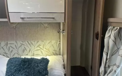 Bailey Unicorn Cabrera Black Edition 2021