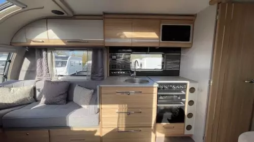 Bailey Unicorn V Cabrera 2022