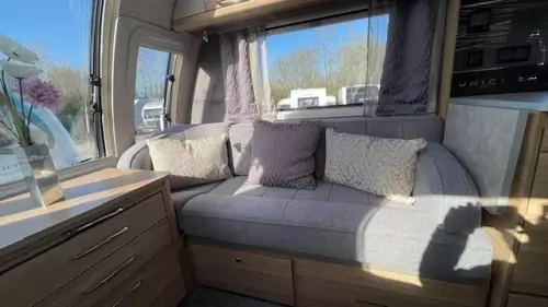 Bailey Unicorn V Cabrera 2022