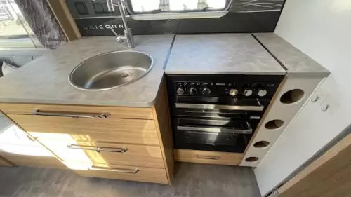 Bailey Unicorn V Cabrera 2022