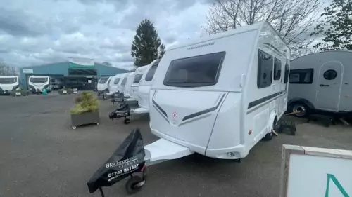 Weinsberg Caraone 390QD/UK 2018