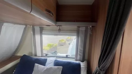 Weinsberg Caraone 390QD/UK 2018