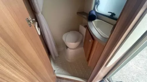 Weinsberg Caraone 390QD/UK 2018