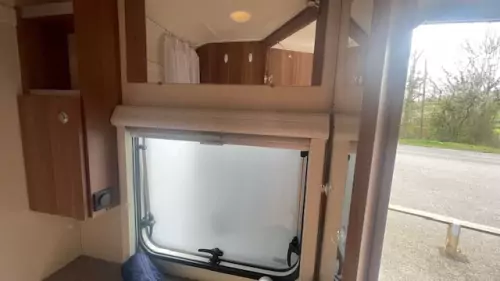 Weinsberg Caraone 390QD/UK 2018