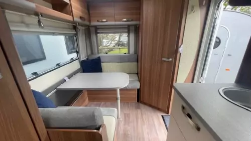 Weinsberg Caraone 390QD/UK 2018