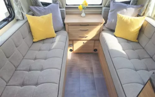 Bailey Phoenix Plus 640 2022