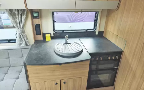 Bailey Phoenix Plus 640 2022