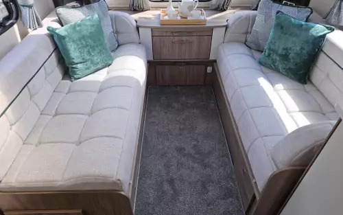 Coachman VIP 575 Kingsham 2024