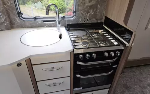 Coachman VIP 575 Kingsham 2024