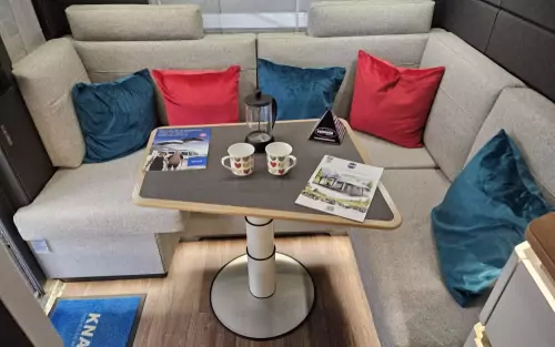 Knaus Azur 460 EU 2024