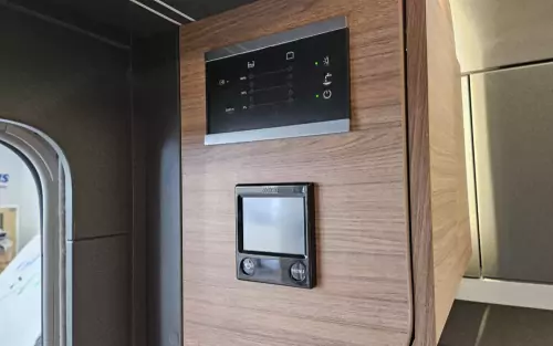 Knaus Azur 460 EU 2024