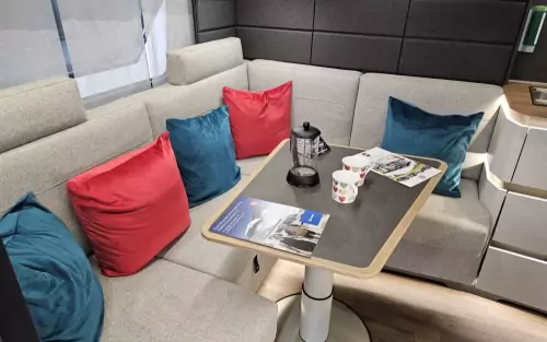 Knaus Azur 460 EU 2024