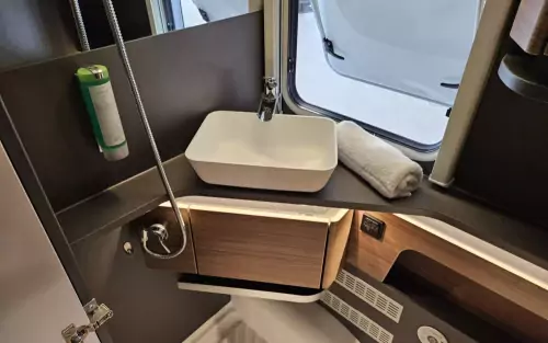 Knaus Azur 460 EU 2024