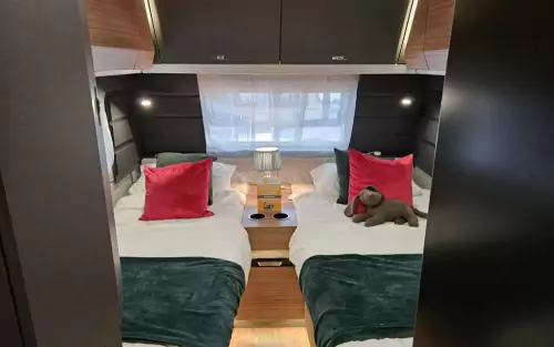 Knaus Azur 460 EU 2024