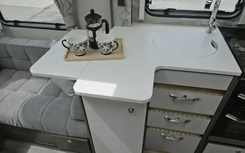 Coachman Laser Xcel 845 2022