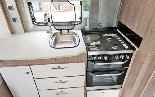 Coachman VIP 460 2021