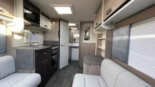 Swift Challenger 480 2027