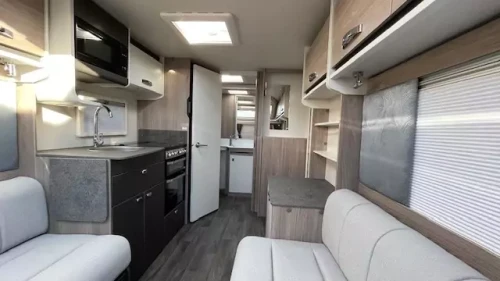 Swift Challenger 480 2027