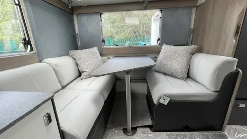 Swift Challenger 590 2027
