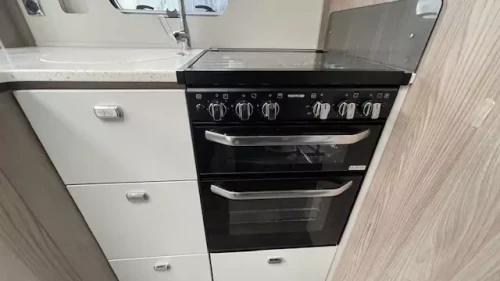 Swift Conqueror 560L Grande 2026 (Cloned)