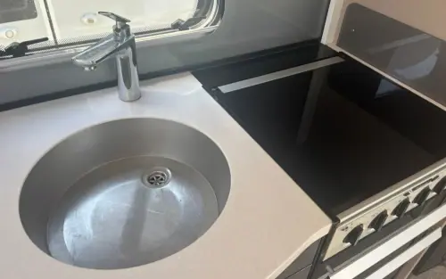 Sterling Continental 480 2017