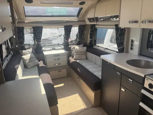 Sterling Continental 480 2017