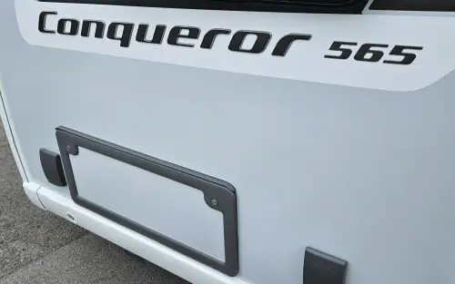Swift Conqueror 565 2027