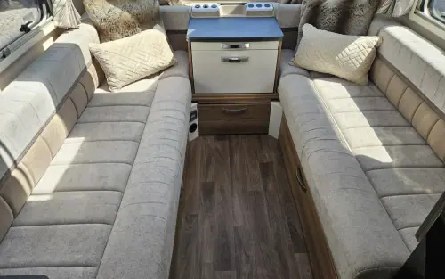 Swift Archway Woodford (Alpine 2) 2020