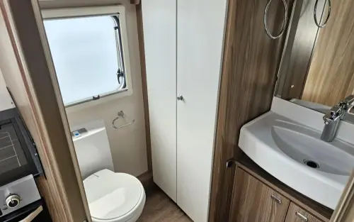 Swift Archway Woodford (Alpine 2) 2020