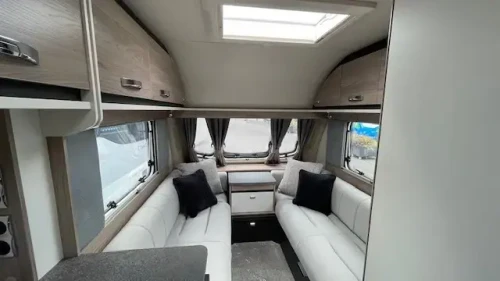 Swift Challenger 390 2026
