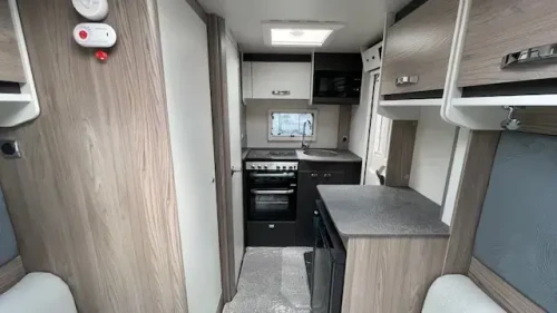 Swift Challenger 390 2026