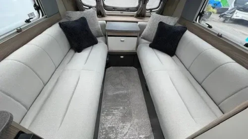 Swift Challenger 390 2026