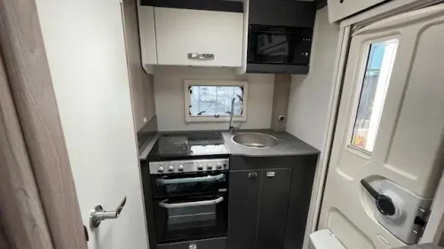 Swift Challenger 390 2026