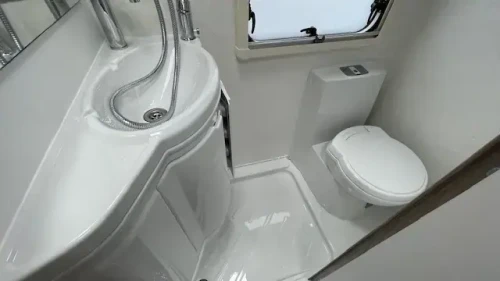Swift Challenger 390 2026