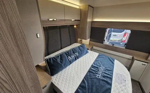 Swift Conqueror Grande 650L  2027