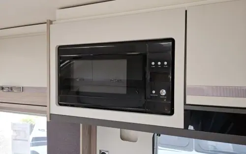 Swift Conqueror Grande 560L 2026