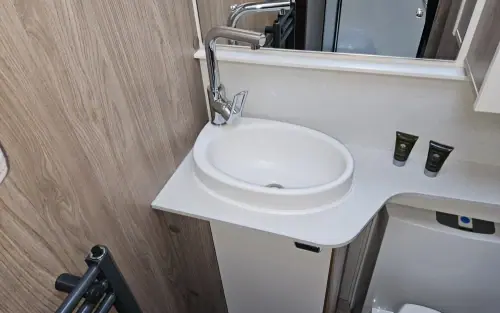 Swift Conqueror Grande 560L 2026